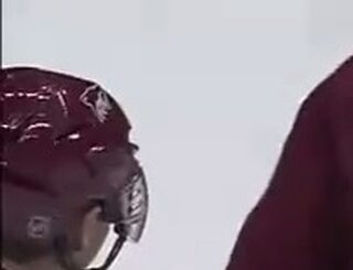 Un grand cri d'anniversaire à Ray Whitney aujourd'hui!  Voici un retour sur son chapeau tri ...