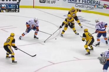Dangles AND va top cheese.  Inclinez-vous, Josh Bailey.  #StanleyCup: @nhlonnbcsp ...
