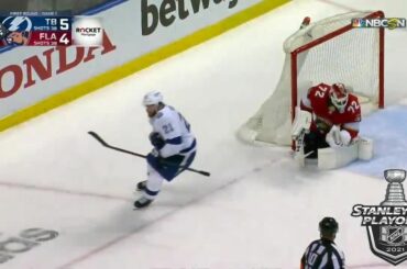 Embrayez encore une fois!  Brayden Point propose un autre grand objectif et le @tbligh ...