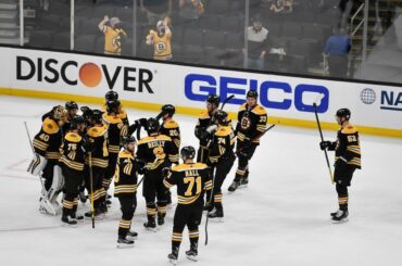 Tout l'amour pour Tuukka Rask (@ trask40) ce soir!  Il définit un @nhlbruins #Stanley ...