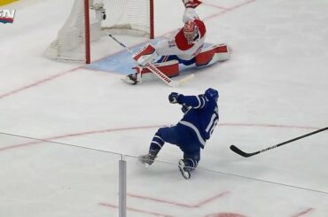 35 économies pour Carey Price (@ cp0031) la nuit dernière, mais rien de mieux que ça!  #Stanle ...