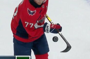TJ Oshie, filé à la perfection.  #Coupe Stanley...