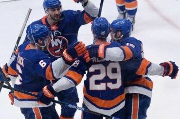 Nous ne pouvons pas insister assez sur cela ... ce bâtiment est bruyant.  #StanleyCup: @nhlonnbcs ...