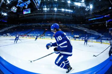 Temps de jeu à Toronto.  Tu es prêt?  #StanleyCup: @nhlonnbcsports: @sportsnet ...