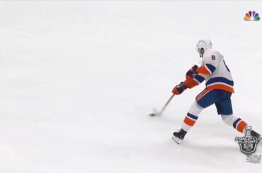 Anthony Beauvillier (@ titobeauvi91) lance le deuxième tour!  #Coupe Stanley : ...