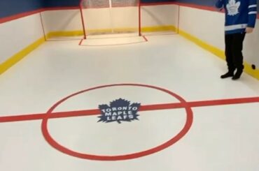 Les échauffements pour le match 7 commencent ici.  #StanleyCup @canadiensmtl contre @mapleleafs à 7 ...