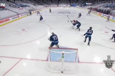 WOW.  Je dois aimer le pass de @jeffpetry26 ici.  #StanleyCup : @nhlonnbcsports ...
