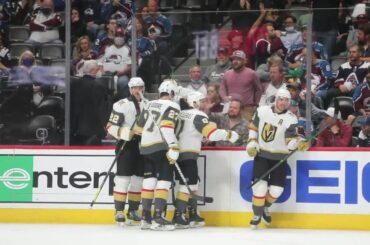 Revers.  Un autre jour au bureau pour Reilly Smith.  #StanleyCup : @nhlonnbcs...