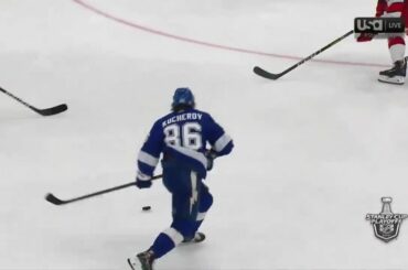 @nikitakucherov86 met le top par deux !  #StanleyCup : @nhlonnbcsports : @sportsn...