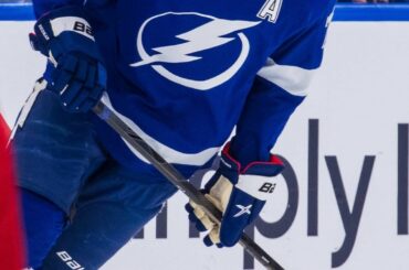 Préparez-vous pour le décollage Le finaliste du trophée Norris, Victor Hedman (@vichedman77) était aussi...