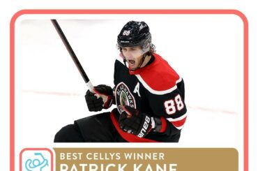 Plus de 400 buts en carrière Patrick Kane perfectionne son jeu de violoncelle depuis ses débuts dans la LNH...