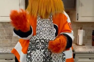 Billet aller simple pour Flavortown.  ( @grittynhl)...