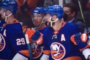 Cette série ne cesse de s'améliorer !  #StanleyCup Qui avez-vous ce soir : @ny_island...