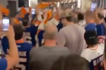 « NOUS VOULONS LA COUPE ! »  #StanleyCup ( @jbachmann2)...