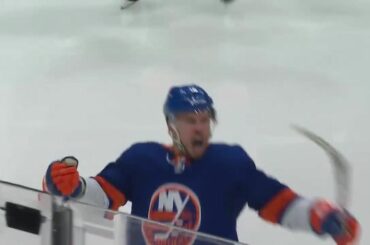 Chair de poule Et le #BudLightCelly de la semaine va à... ?  #Coupe Stanley...