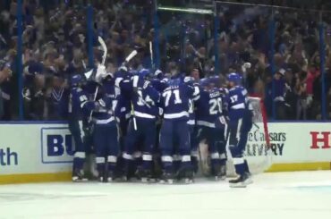 TROIS... DEUX... UN... Une autre finale de la #StanleyCup avec le @tblightning !  ...