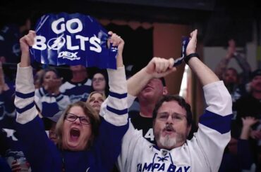 Plus de 16 000 fans seront présents pour le match 1 ce soir !  La palme #StanleyCup...