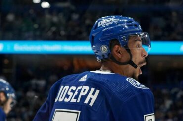 Temps de jeu.  DÉJÀ!?  #StanleyCup : @nhlonnbcsports : @sportsnet...