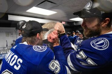 UNE FOIS QUE ÇA A ATTEINT VOS LÈVRES #StanleyCup...
