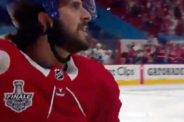 Vous adorez ce son.  Quelle arnaque de @phildanault21.  #StanleyCup : @nhlonn...