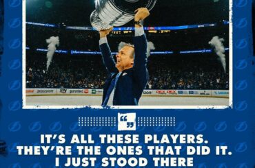 Mâcher du chewing-gum et célébrer les championnats #StanleyCup consécutifs !  ...