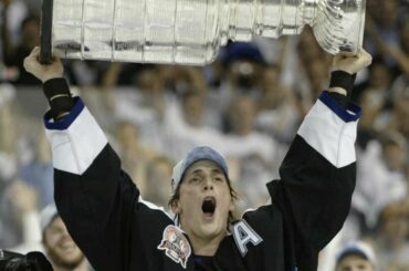 2004 2020 2021 Quel championnat @tblightning #StanleyCup était le plus mémorable ...