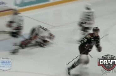 Obtenez vos meilleurs moments @ masonmctavish23 pendant qu'ils sont chauds, fans de @anaheimducks !  #LNH...