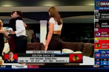 D'abord Kirby, maintenant Colton !  Les deux frères Dach sont membres de la @NHLBlackhaw...