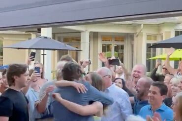 Famille pleine puissance.  Jetez un œil à la famille de @owenpower_ au moment où il a été repêché...