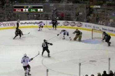 GAME SAVER Un très joyeux anniversaire au légendaire gardien de but Marty Turco!  ...