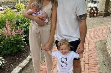 Félicitations à Torey et Melanie Krug pour avoir accueilli leur deuxième fille dans la famille...