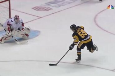 Félicitations à Jake Guentzel (@jakenbake20) pour son mariage la semaine dernière !  Voici un...