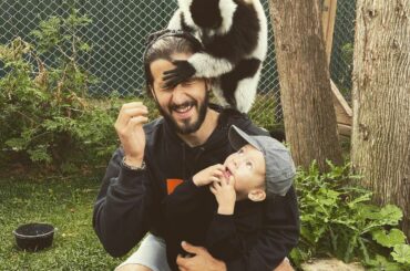 Phil est en train de rigoler pendant les derniers jours de l'intersaison.  ( @phildan...