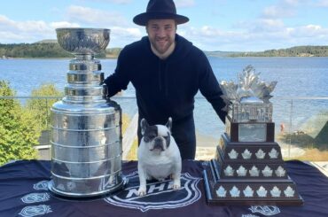 Deux trophées et un chiot équivalent à un heureux @vichedman77.  (TW/ gardien de la coupe)...