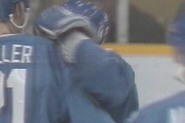 Célébrons l'anniversaire de Peter Stastny avec cet incroyable de retour dans le ...