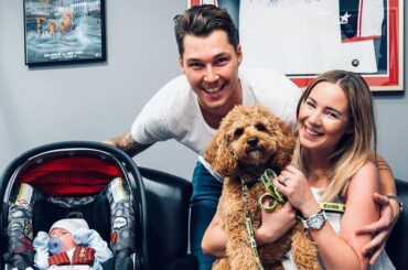 Toute la famille Merzlikins était très satisfaite de la prolongation de cinq ans.  ( @bl...