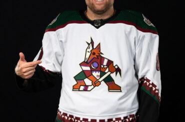 PHIL DU FUTUR ( @arizonacoyotes)...
