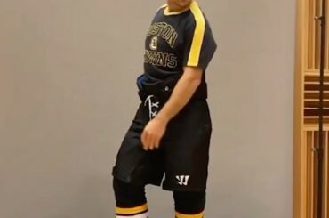 Travaillez, Brad Marchand (@bmarch63) !  ( @nhlbruins)...