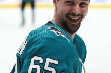 Nouvelle saison = nouvelles coupes ( @sanjosesharks)...
