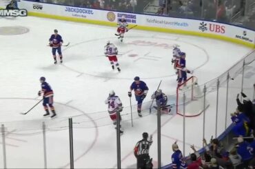 Nous sommes TOUS à propos de cette belle vie qui passe.  ...