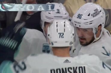 LE PREMIER OBJECTIF @seattlekraken !  Ryan Donato décroche le premier dans la franchise Kraken...