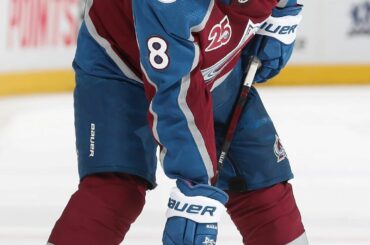 Faites vos prédictions #NHLFaceOff La soirée d'ouverture commence mardi à 19h30 HE le...