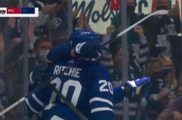Pompe faux et IN!  Shot of the Night va à @williamnylander ce soir.  #LNH...