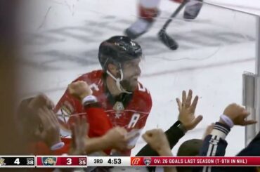 Down 4-2... puis @aaronekblad5 marque deux fois et c'est tout égal.  #NHLFaceOff...