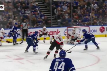 Jouez à la ligne, jouez au filet.  #NHLFaceOff...