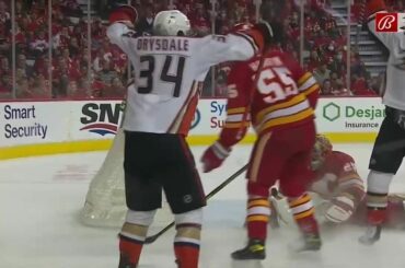 Mettez ce retour dans les livres !  @jamie.drysdale donne aux @anaheimducks un gros @...