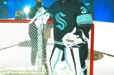 Journée dans la vie de @philippgrubauer31, style appareil photo jetable.  #NHLFaceOff (...