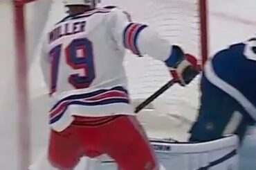 QUEL.  UN.  OT.  #NHLFaceOff...