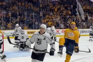 SIÈGES EN VERRE >>>...