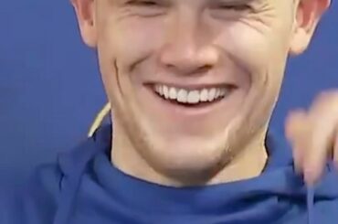 @jeffskinner, énorme Party in the USA guy.  ( @buffalosabres)...